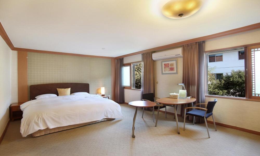 Admiral Hotel Geoje Buitenkant foto
