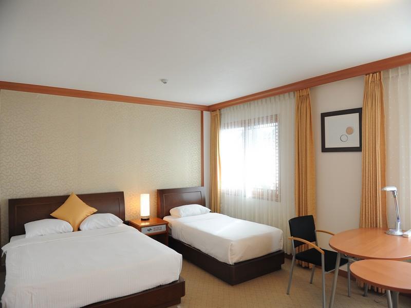 Admiral Hotel Geoje Buitenkant foto
